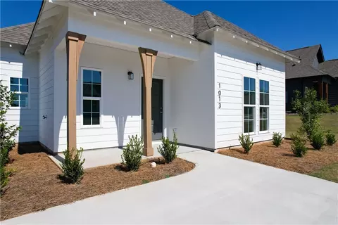 1013 Crossing Ct E, Valley, AL 36854 photo 3