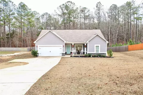 32 Lee Road 2156, Valley, AL 36854