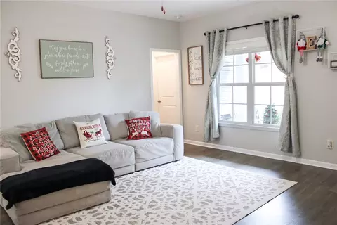 Living - 32 Lee Road 2156, Valley, AL 36854 photo 2 of 2