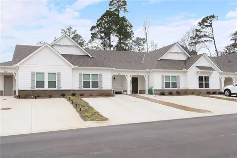 363 Morris Ave, Opelika, AL 36801