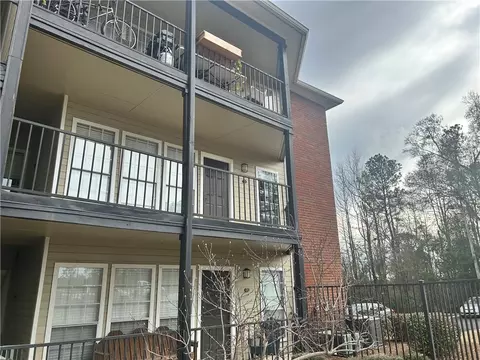626 Shug Jordan Pkwy #232, Auburn, AL 36832