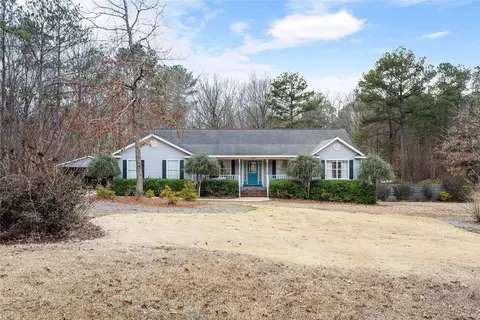 3102 Deer Run St, Opelika, AL 36804