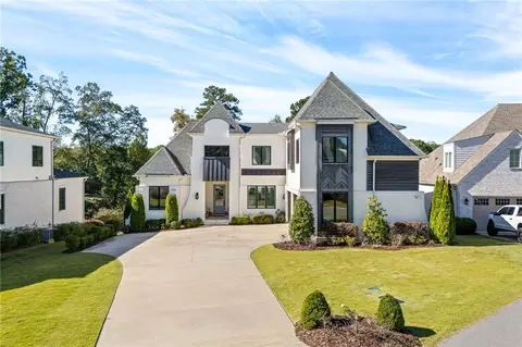 992 Fairview Dr, Auburn, AL 36830