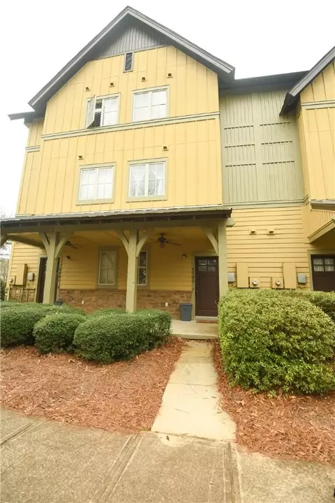 650 Dekalb St #4202, Auburn, AL 36830