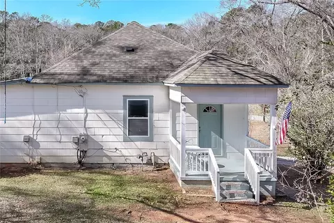 Exterior - 2408 30th St, Valley, AL 36854 photo 7 of 8