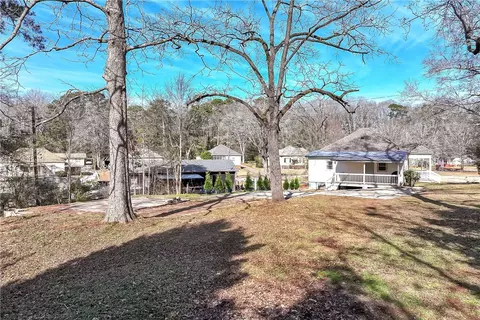 Exterior - 2408 30th St, Valley, AL 36854 photo 5 of 8
