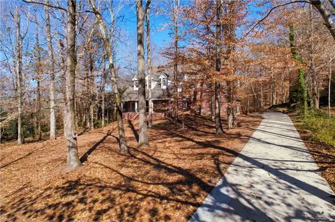 2567 Bent Creek Rd, Auburn, AL 36830