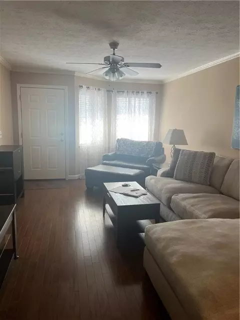 315 E Magnolia Ave, Auburn, AL 36830
