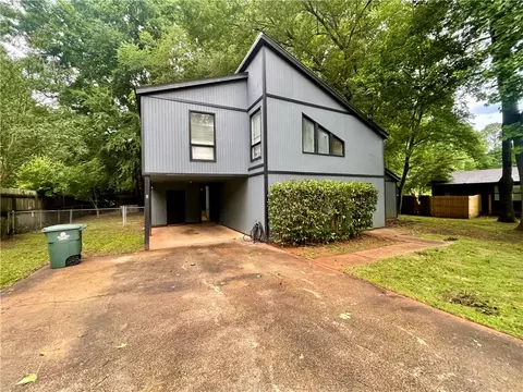 901 Tacoma Dr, Auburn, AL 36830