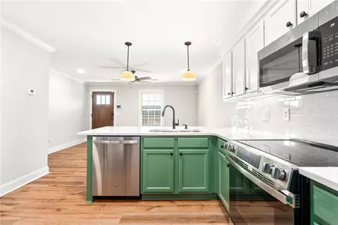 327 N Ross St, Auburn, AL 36830