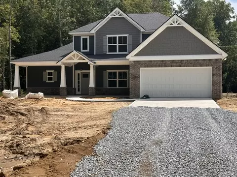 998 Lee Road 126, Opelika, AL 36804