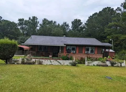 2102 Susie Cir, Tuskegee, AL 36083