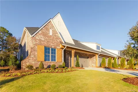 2233 Bellevue Pl, Auburn, AL 36830