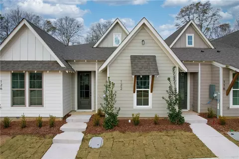 122 Summer St, Opelika, AL 36804