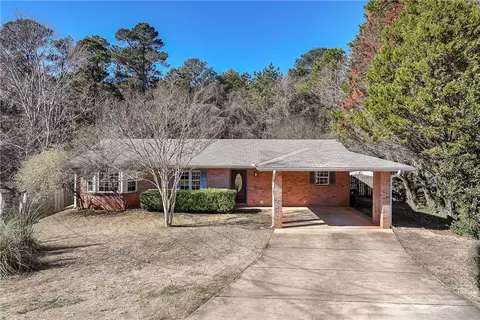 783 Iroquois Cir, Auburn, AL 36830