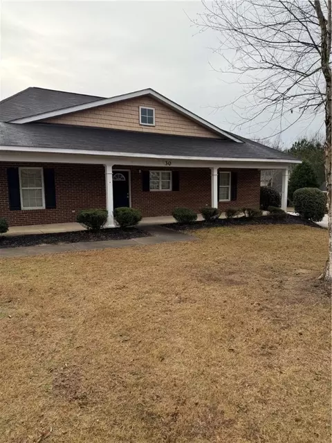 807 W Longleaf Dr #30, Auburn, AL 36832