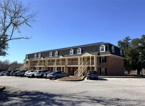1761 Wire Rd #4, Auburn, AL 36830
