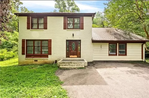 512 Sleepy Hollow Dr, Alexander City, AL 35010