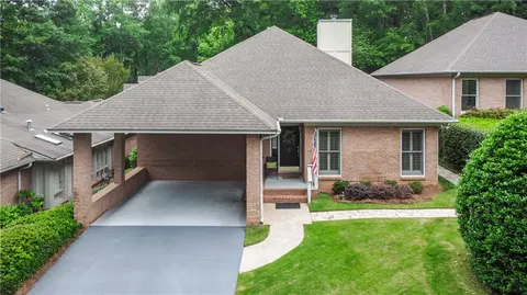1347 Burke Ln, Auburn, AL 36830