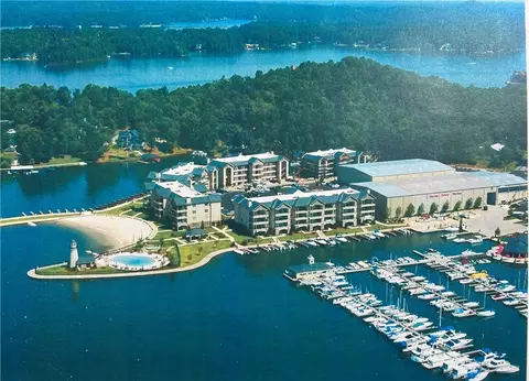 468 Marina Point Rd #B101, Dadeville, AL 36853