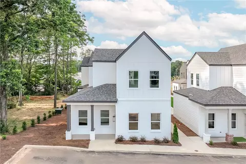 618 Martin Luther King Dr #1, Auburn, AL 36830