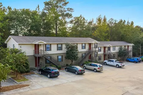 449 N Donahue Dr #C18, Auburn, AL 36832