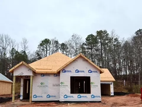 1872 Shadow Bend Ln, Auburn, AL 36830