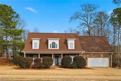 2006 Keystone Dr, Auburn, AL 36830