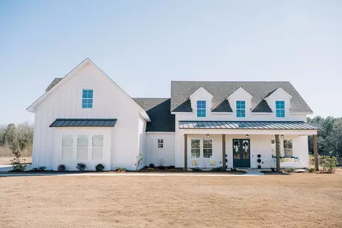 4013 Blackberry Ln, Auburn, AL 36830