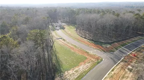 515 Rolling Oaks Ct, Auburn, AL 36830