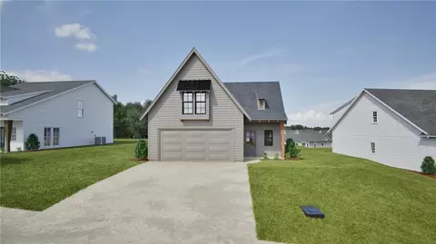 12 Firefly Ln, Opelika, AL 36804