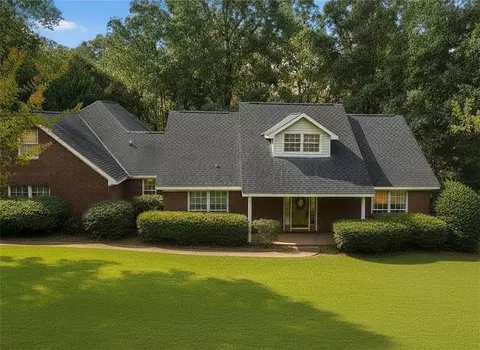 388 Lee Road 382, Valley, AL 36854