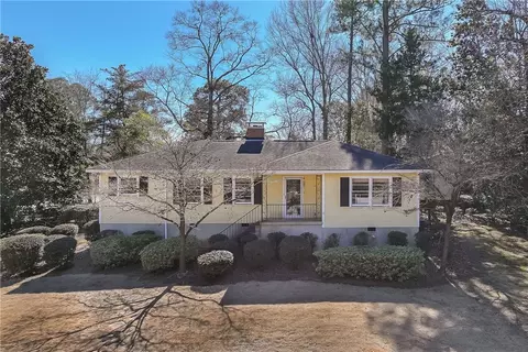 650 Auburn Dr, Auburn, AL 36830