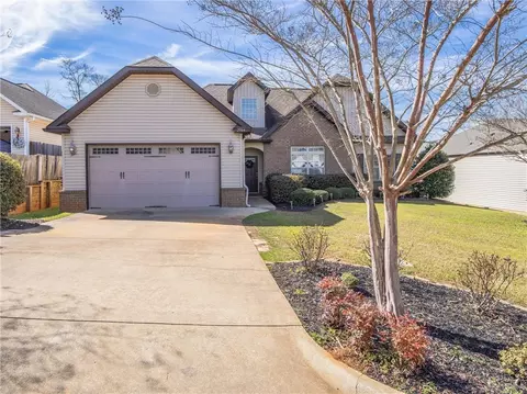 2904 Anderson Lakes Cir, Opelika, AL 36801