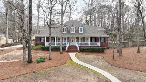 212 Asheton Ln, Auburn, AL 36830