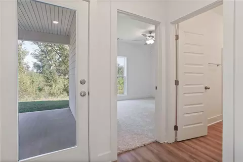 Entry Way - 1027 Crossing Ct E, Valley, AL 36854 photo 2 of 3