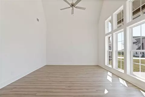 Living - 1027 Crossing Ct E, Valley, AL 36854 photo 3 of 5