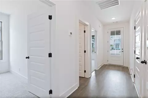 1009 Crossing Ct E, Valley, AL 36854 photo 6