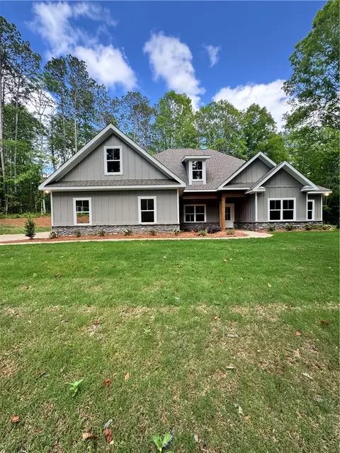 1694 Lee Road 183, Opelika, AL 36804
