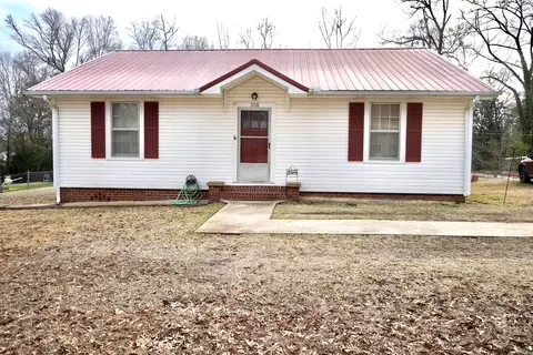 308 Combs St, Valley, AL 36854