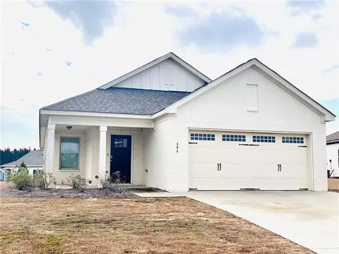 689 Ironwood Dr, Opelika, AL 36804