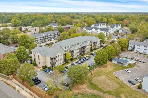 607 Glenn Ave #103, Auburn, AL 36832