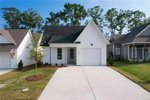 780 Hunters Way, Opelika, AL 36801