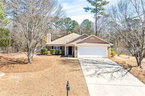 3607 Village Creek Ct, Opelika, AL 36801