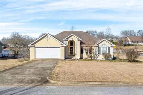 2016 Autrey St, Opelika, AL 36801