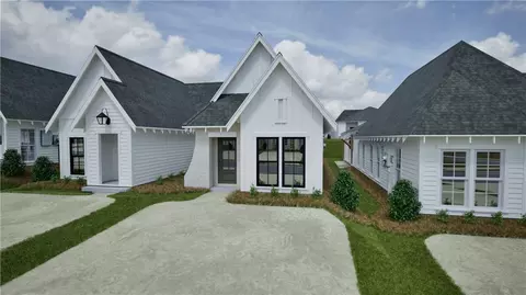 83 Hunters Way, Opelika, AL 36801