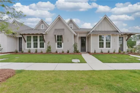 167 Summer St, Opelika, AL 36804