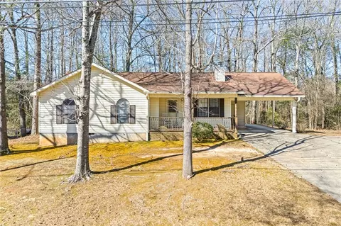 704 Rosalind St, Opelika, AL 36801
