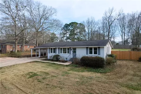 3205 Vernon Ave, Opelika, AL 36801