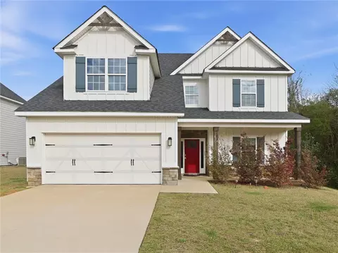 614 Mckinley Ln, Opelika, AL 36804